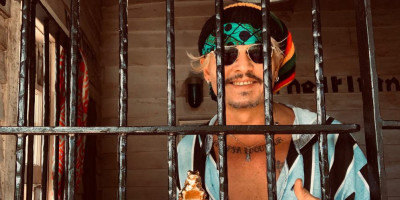 Johnny Depp Terima Penghargaan dari Penjara thumbnail
